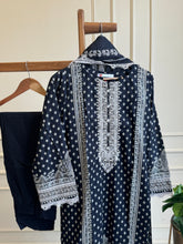 Khaadi Classic Embroidered Lawn Suit –Black floral size S